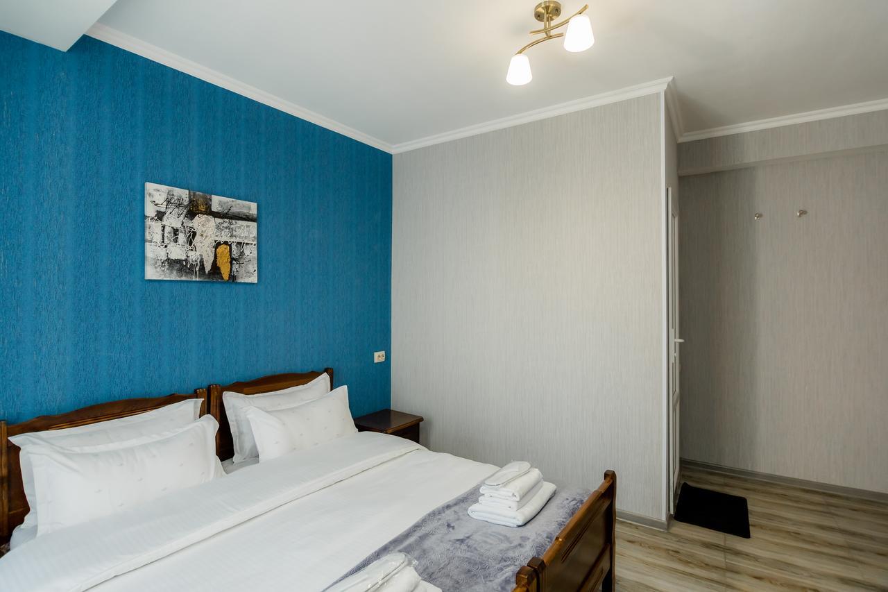 Big Family Guest House Tbilisi Exterior foto