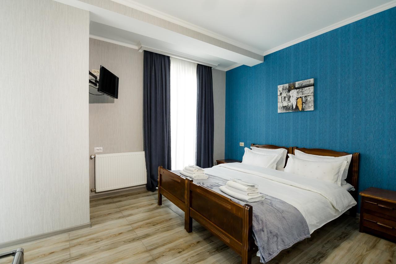 Big Family Guest House Tbilisi Exterior foto