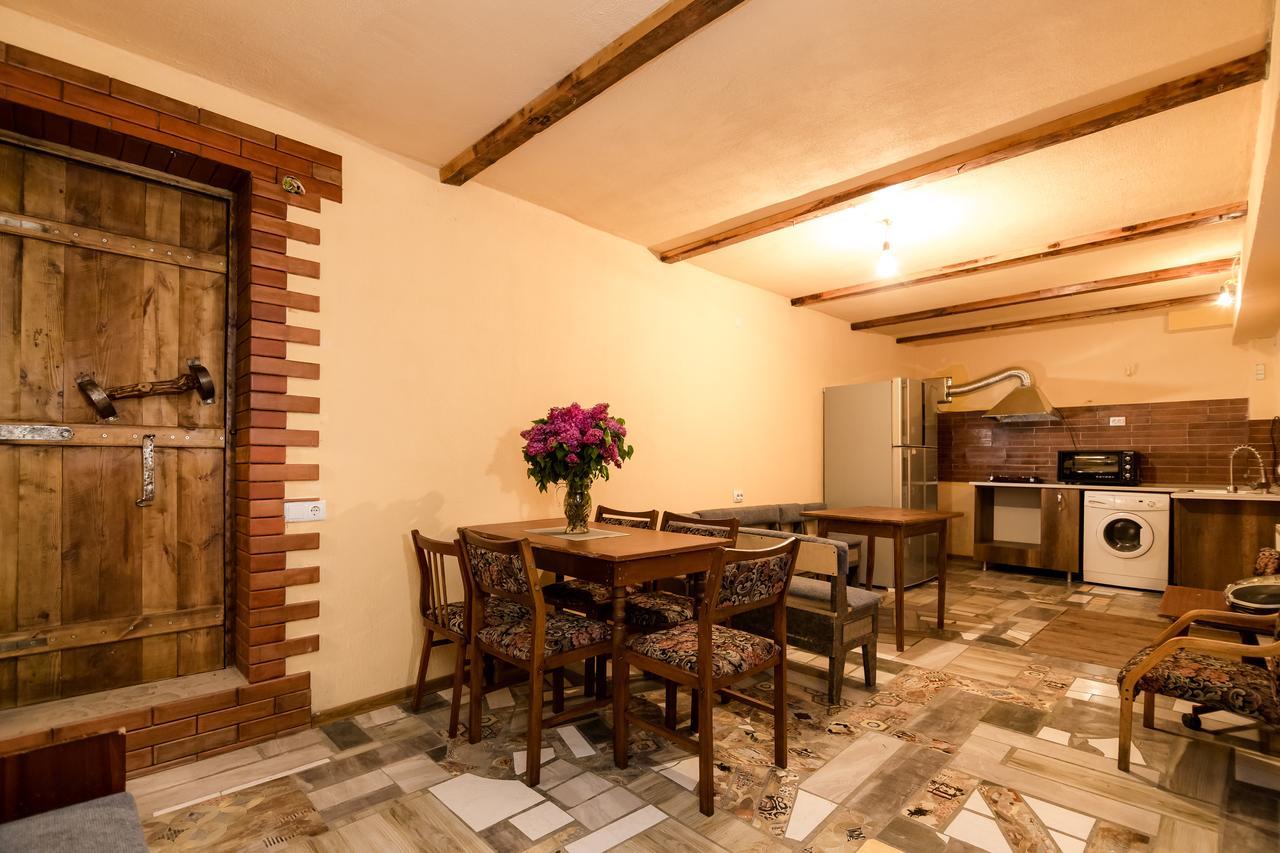 Big Family Guest House Tbilisi Exterior foto